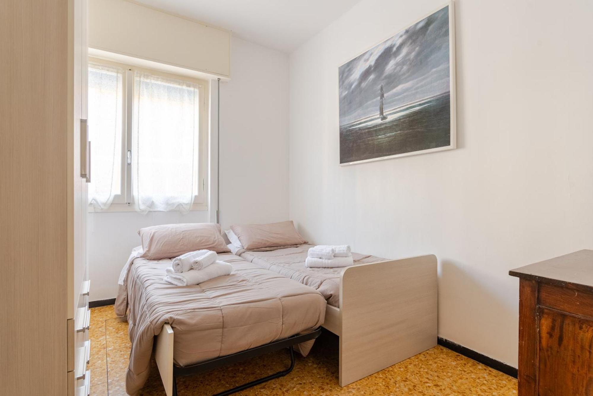90Mq In Centro 5Min Dal Mare Apartment Реко Екстериор снимка