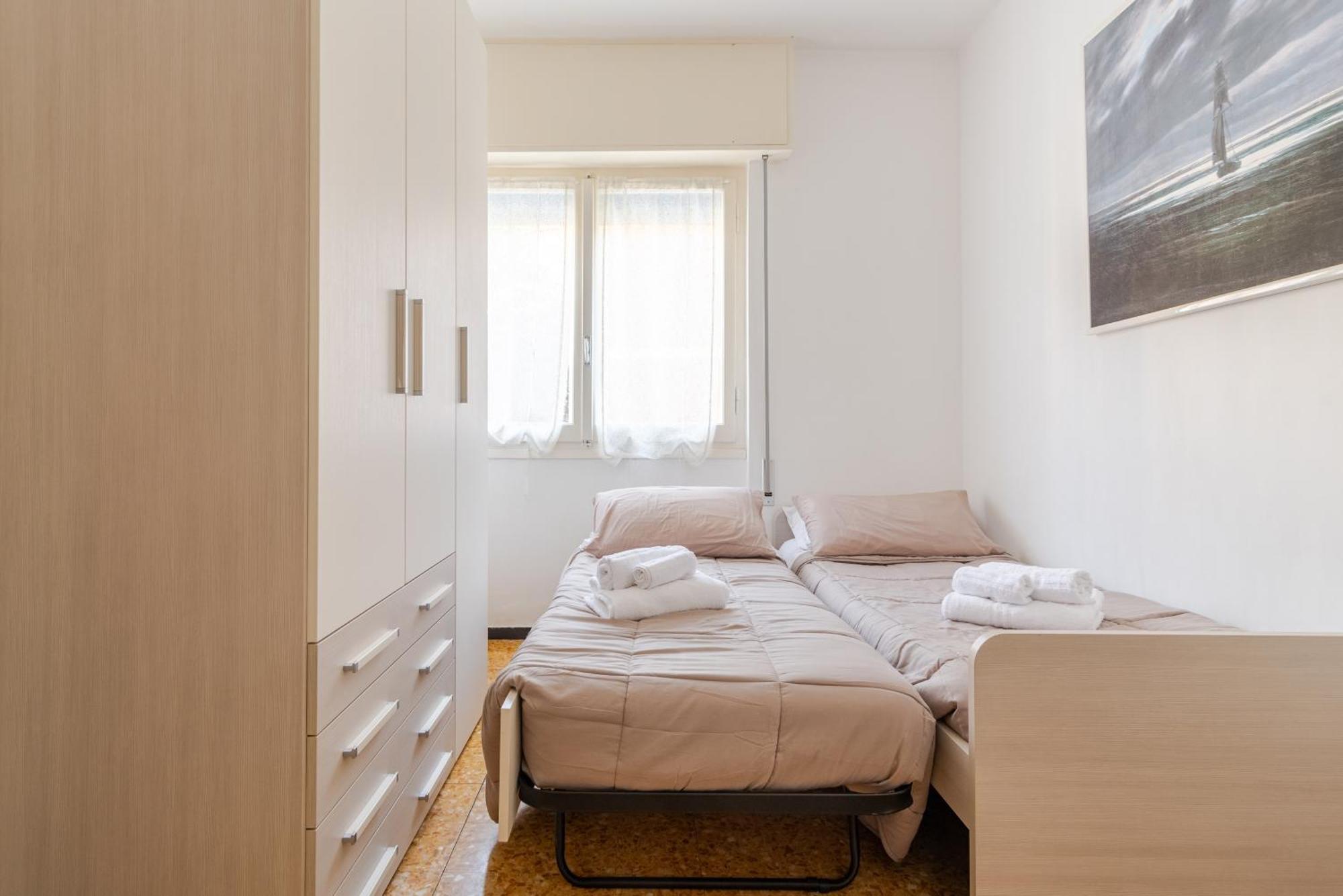 90Mq In Centro 5Min Dal Mare Apartment Реко Екстериор снимка